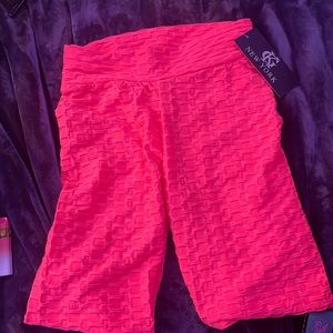 Women’s athletics set